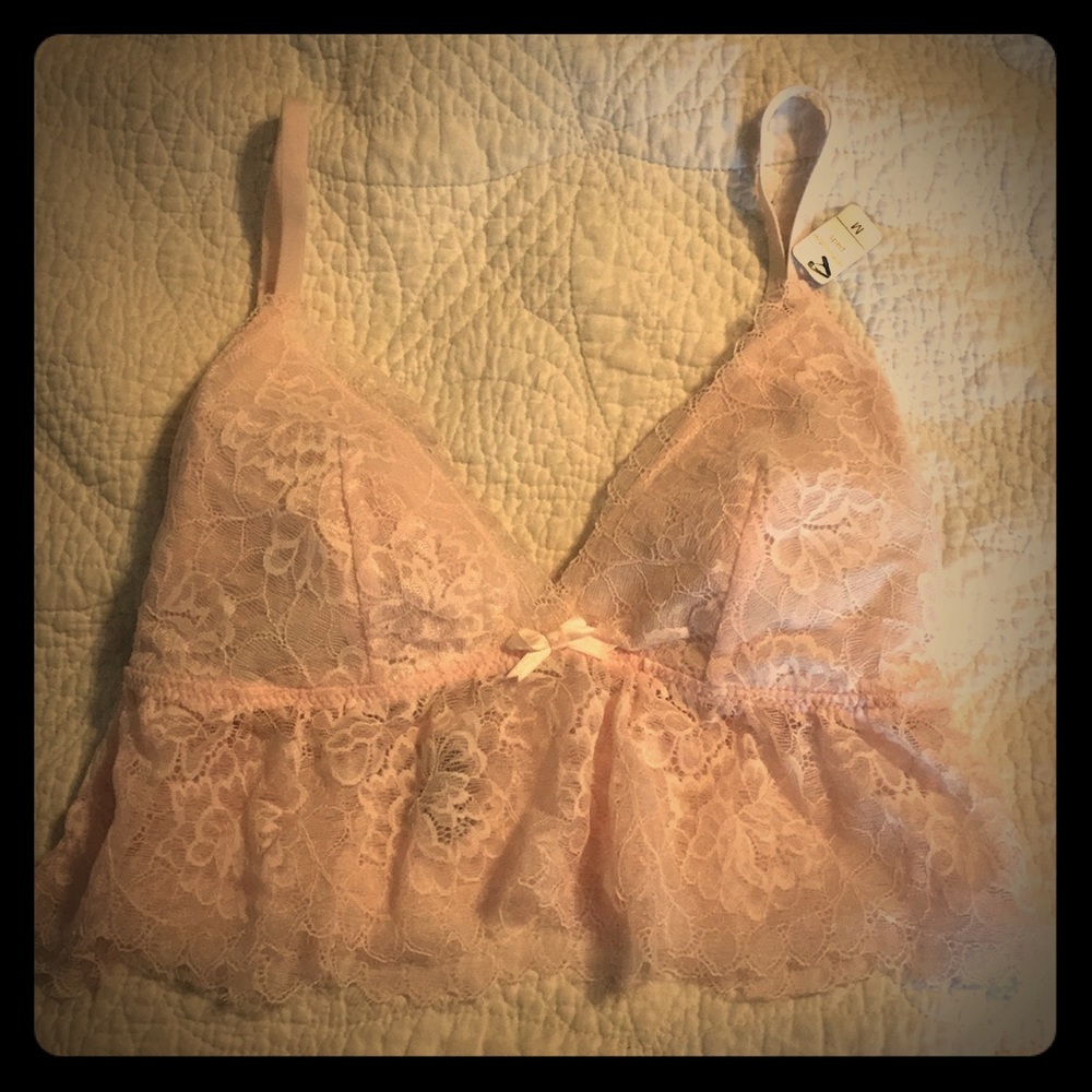 Fashion nova light pink lace bralette size M